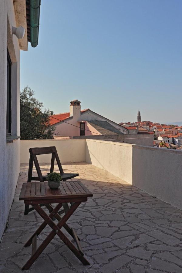 Villa Two Olives à Vrbnik  Extérieur photo