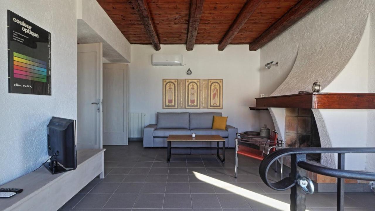 Villa Two Olives à Vrbnik  Extérieur photo