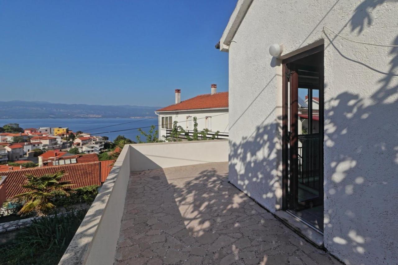Villa Two Olives à Vrbnik  Extérieur photo